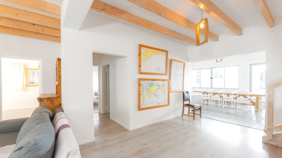 8 Bedroom Property for Sale in Struisbaai Western Cape
